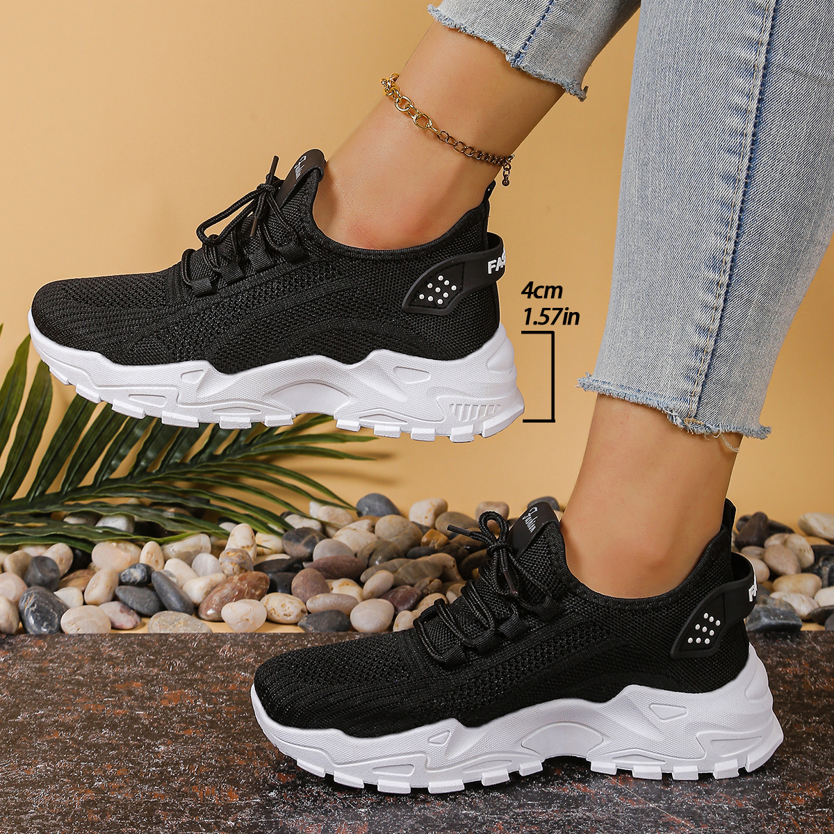 Women's sports shoes 2026，Brea – обзор и цена Guipure Lace Panel