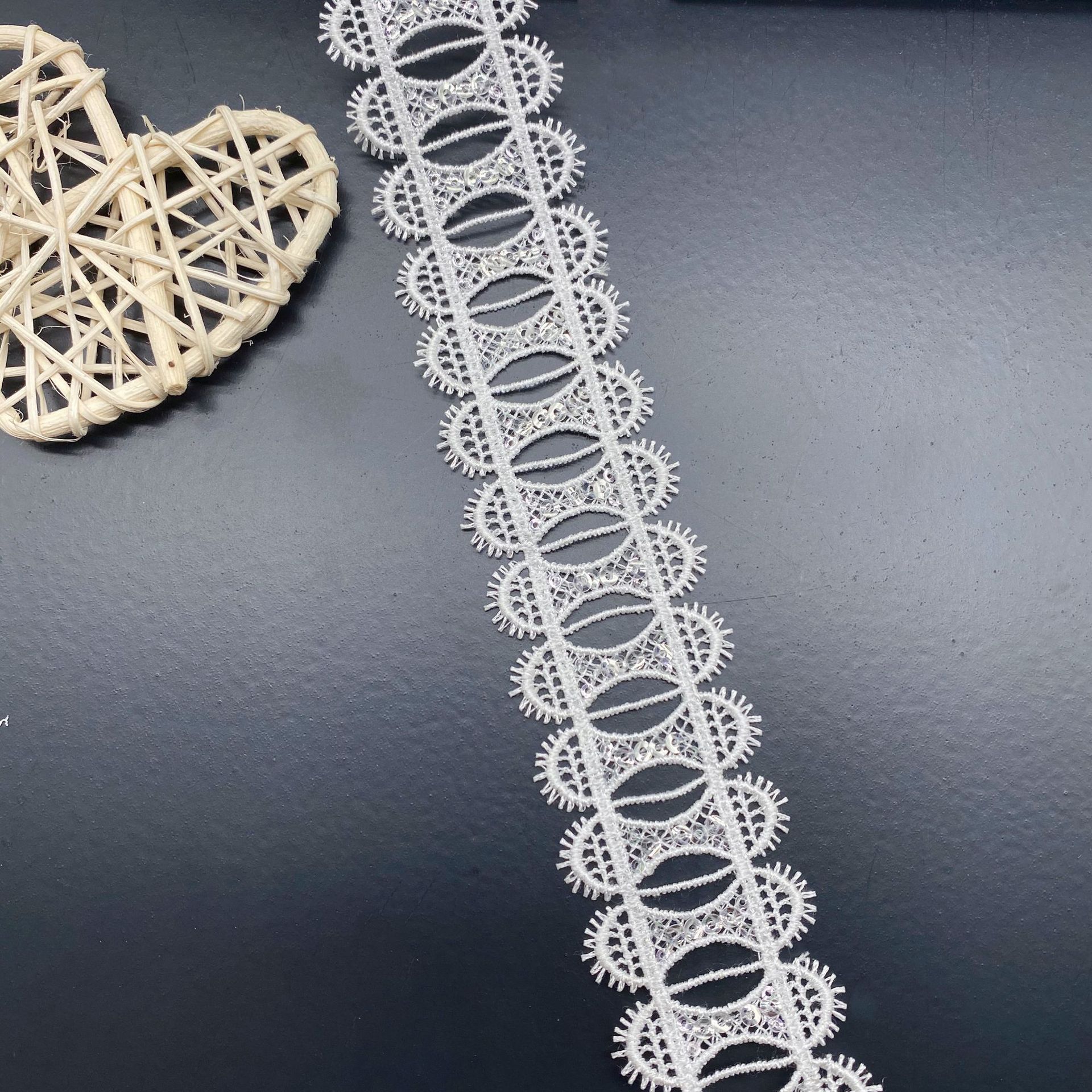 Hollow Wearable Sequins Ribbon – обзор и цена Lace Ribbon Trim