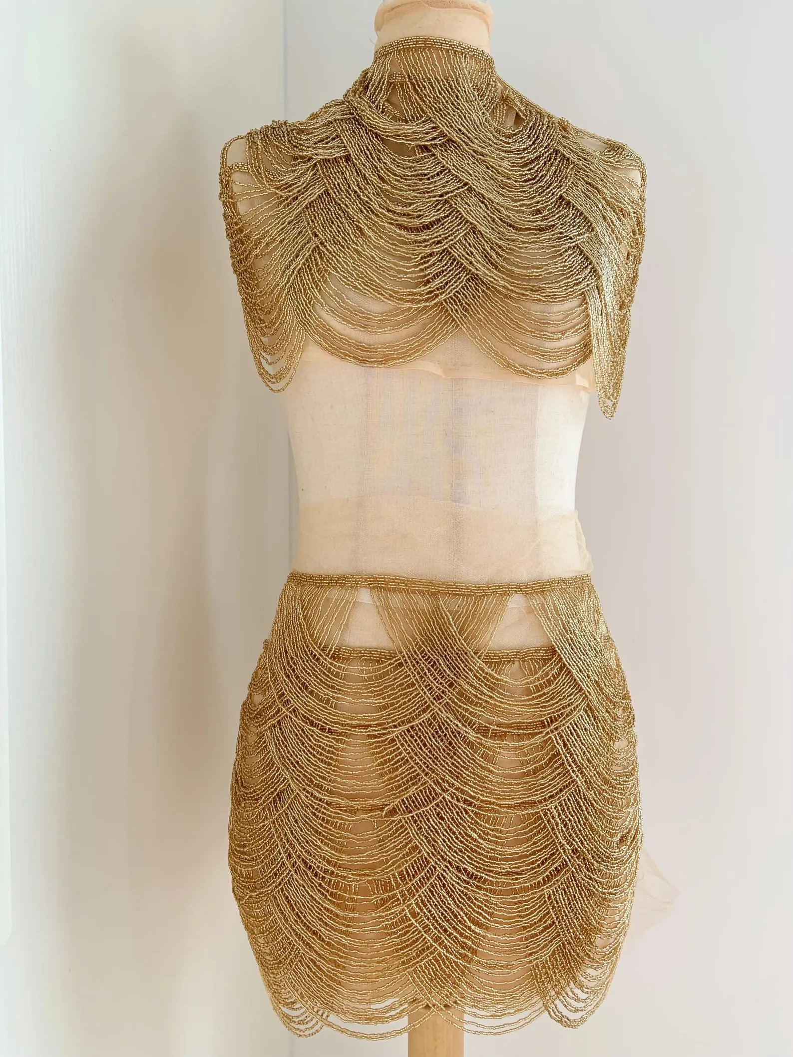 Silver Chains Cape Fabric, Bea – обзор и цена Beaded Trim Fringe